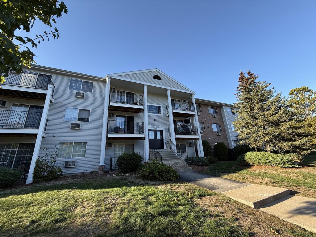 Park View Hills Condominiums