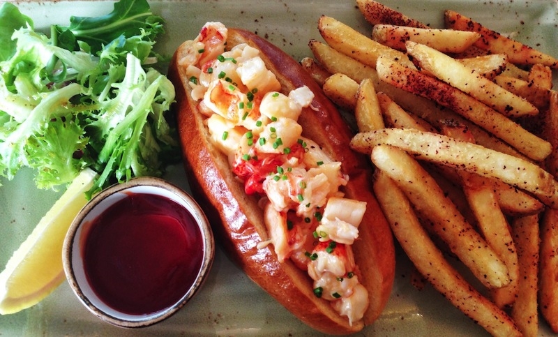 hot lobster roll