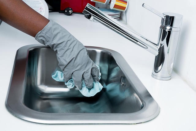 Keep Your Apartment Sparkling Clean