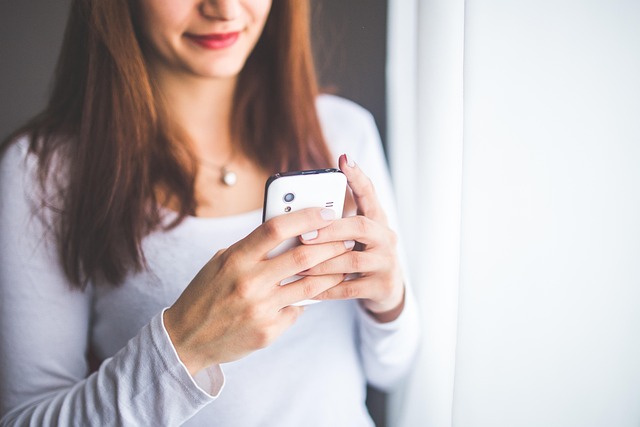Is My Apartment's Cell Phone Service Up to Par?