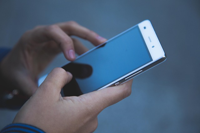 Is My Apartment's Cell Phone Service Up to Par?